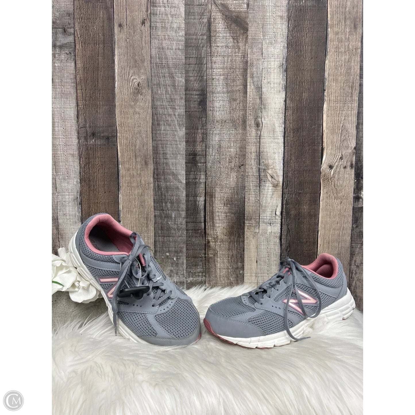 Shoes Athletic By New Balance In Grey, Size: 10