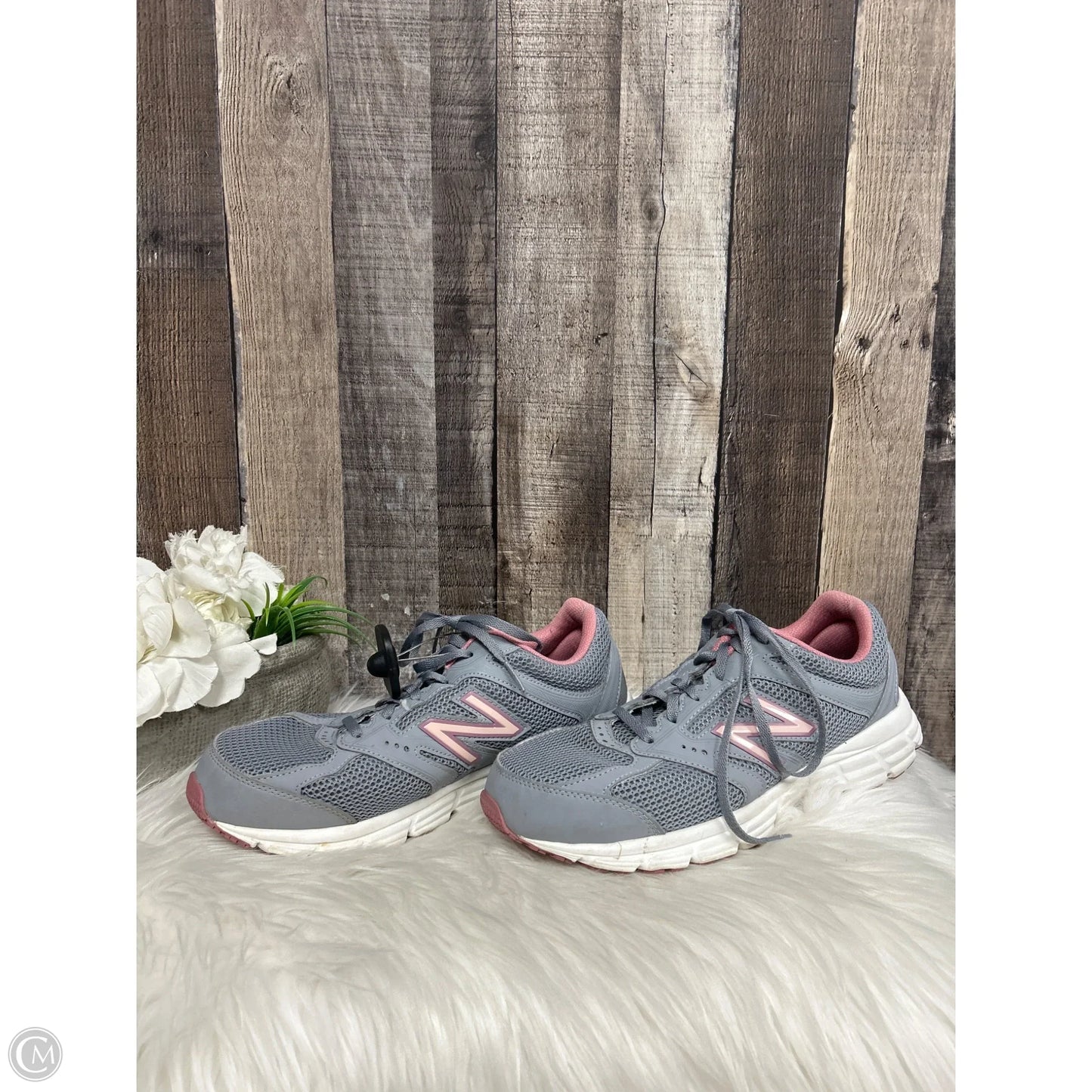 Shoes Athletic By New Balance In Grey, Size: 10