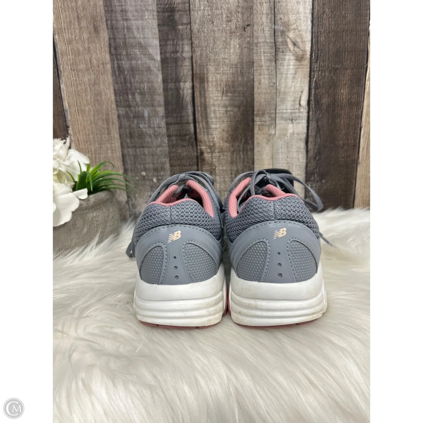 Shoes Athletic By New Balance In Grey, Size: 10