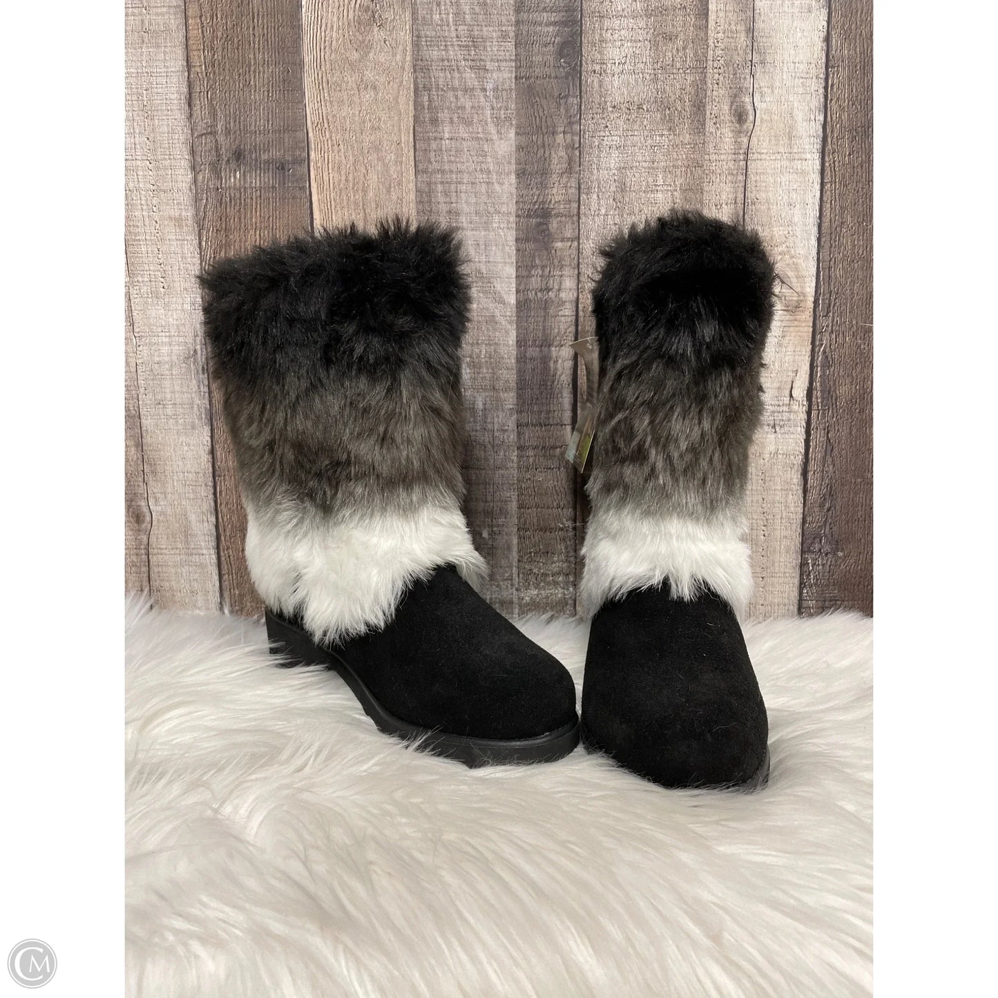 Boots Mid-calf Flats By Bearpaw In Black & White, Size: 7
