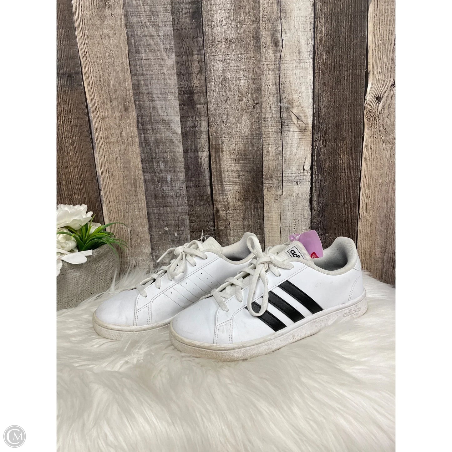 Shoes Athletic By Adidas In White, Size: 7
