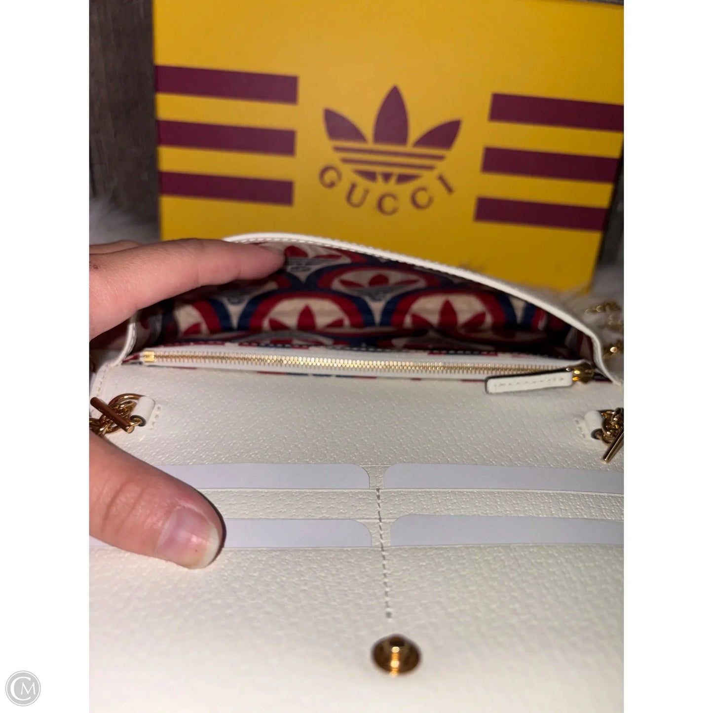 Crossbody Luxury Designer By Gucci, Size: Medium
