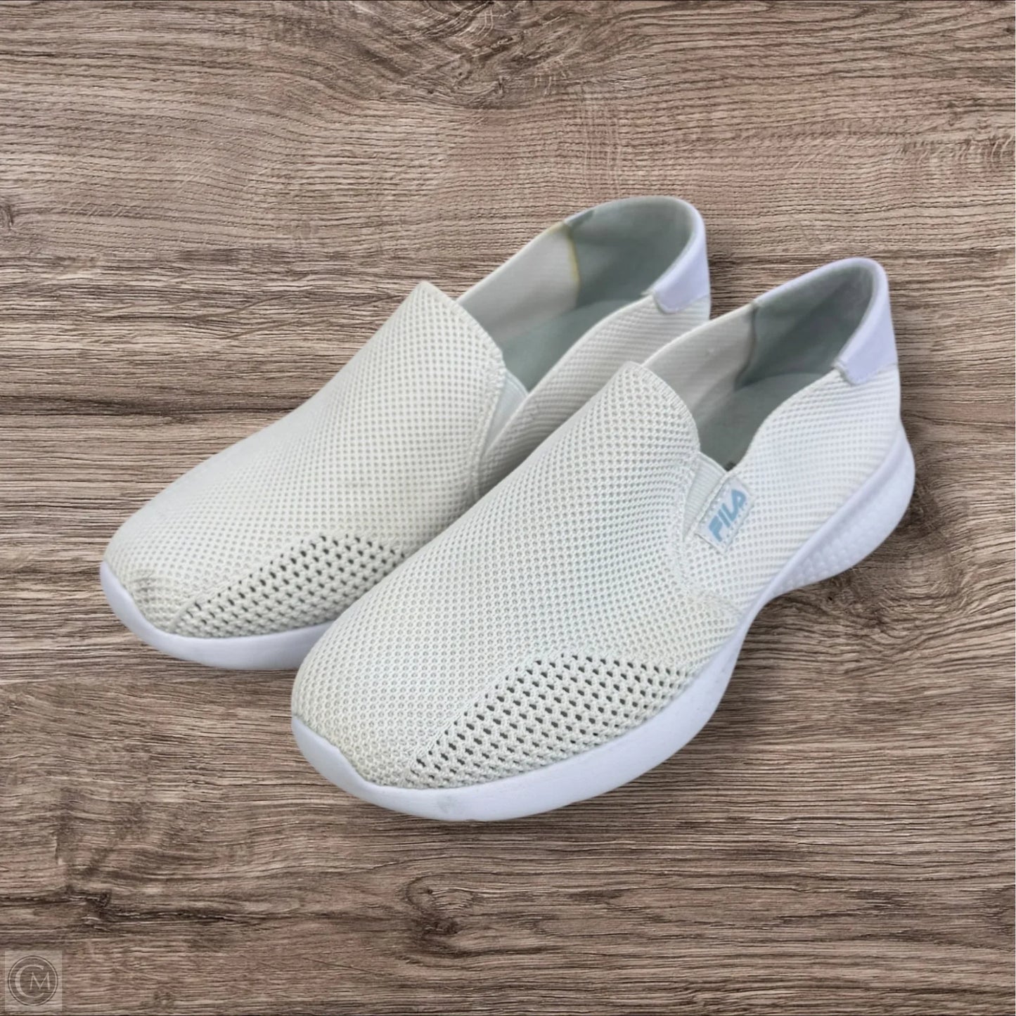 Shoes Athletic By Fila In White, Size: 7.5