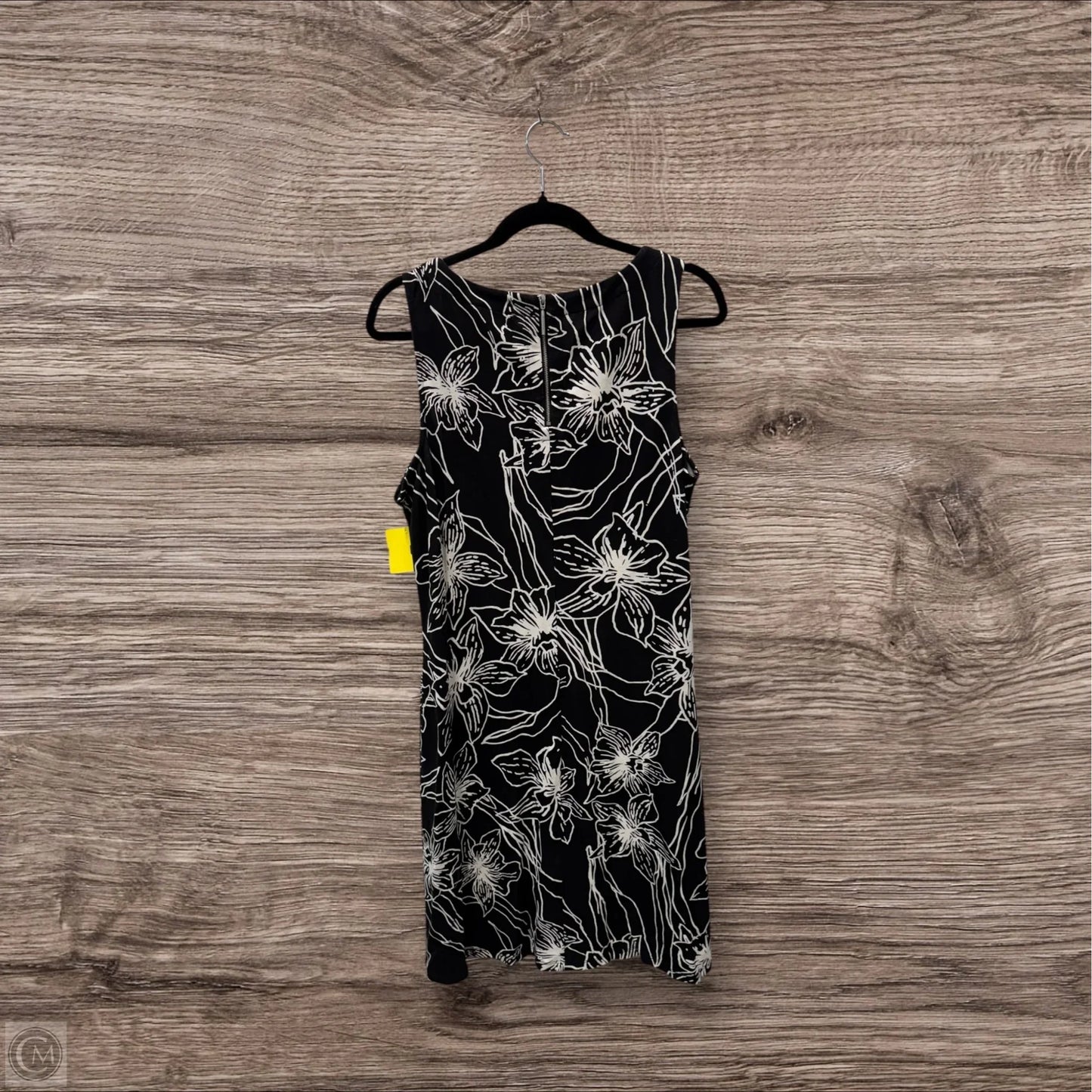 Dress Casual Short By Tommy Bahama In Black & White, Size: Xl