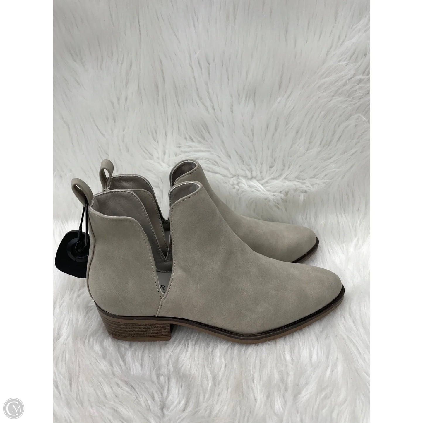 Boots Ankle Flats By Serra In Grey, Size: 7