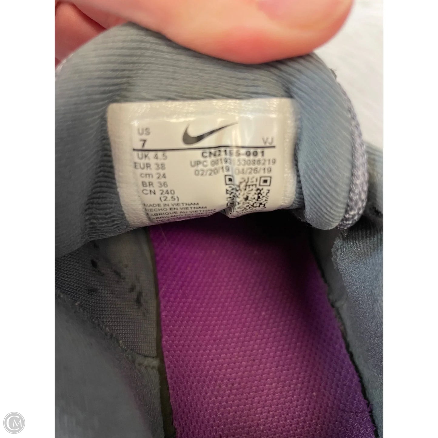 Shoes Athletic By Nike In Grey, Size: 7