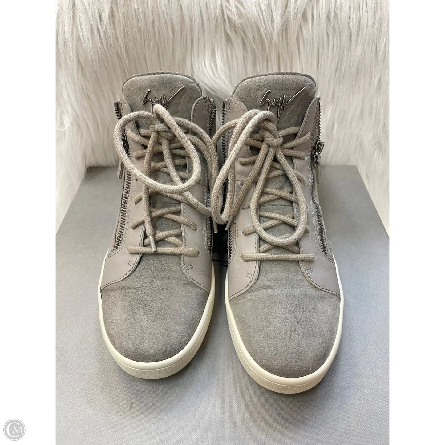 Shoes Designer By Giuseppe Zanotti In Grey, Size: 7.5