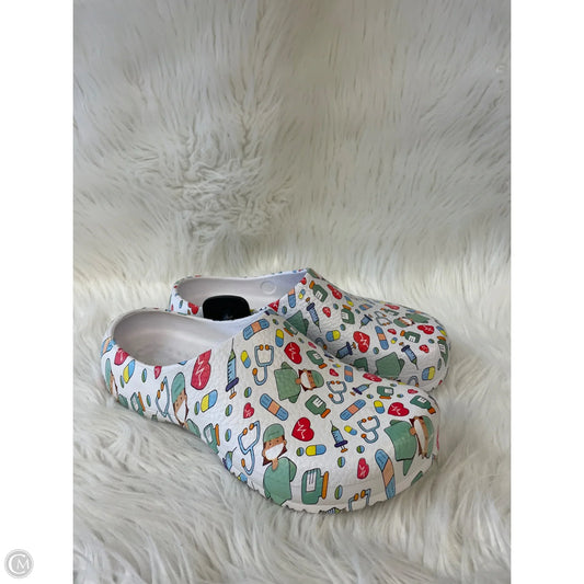 Shoes Flats By Clothes Mentor In Multi-colored, Size: 11