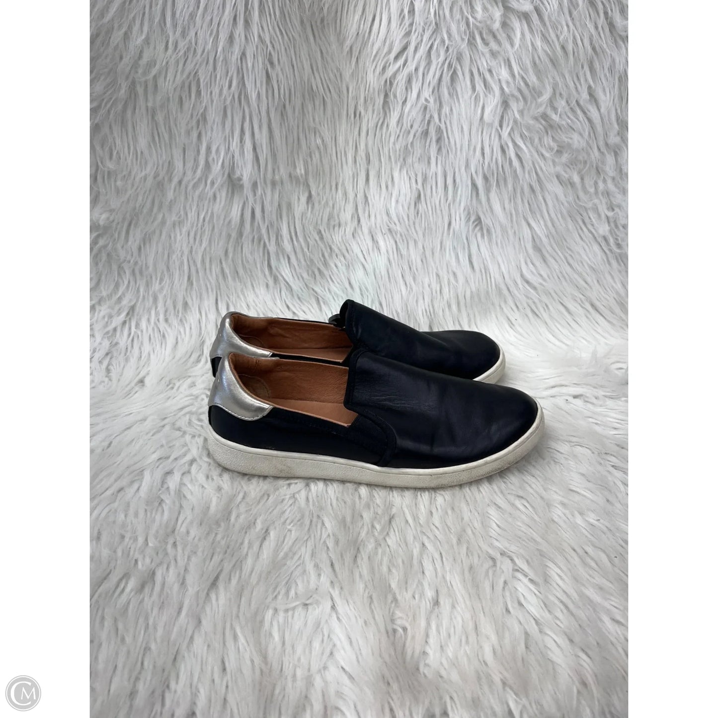 Shoes Designer By Ugg In Black, Size: 10