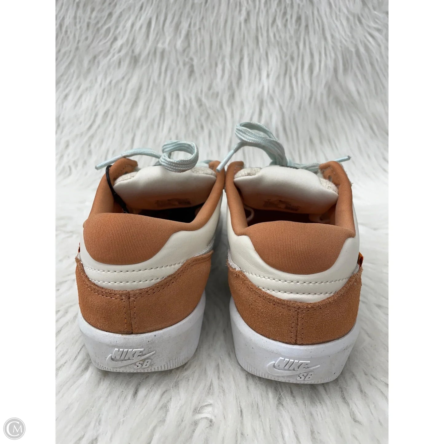 Shoes Sneakers By Nike In Cream & Tan, Size: 6.5