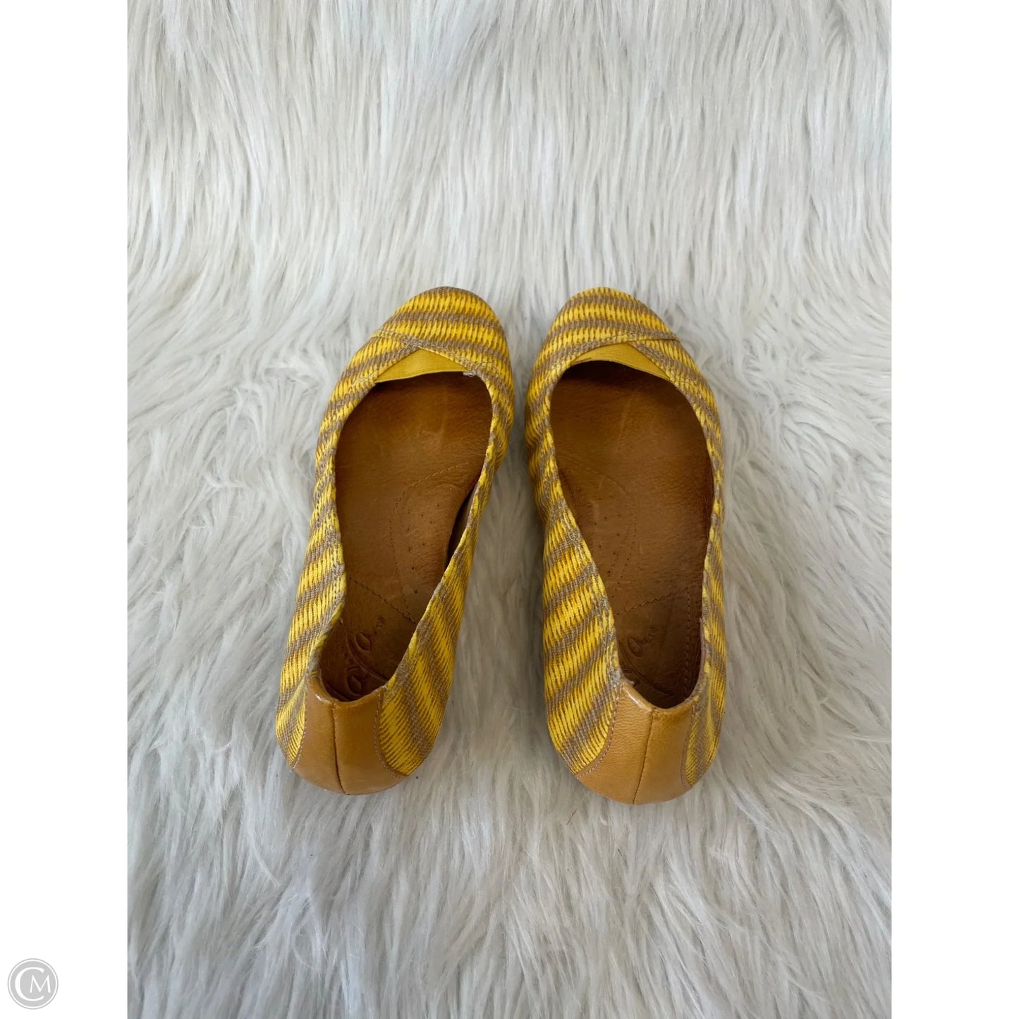 Shoes Flats By Clothes Mentor In Brown & Yellow, Size: 7