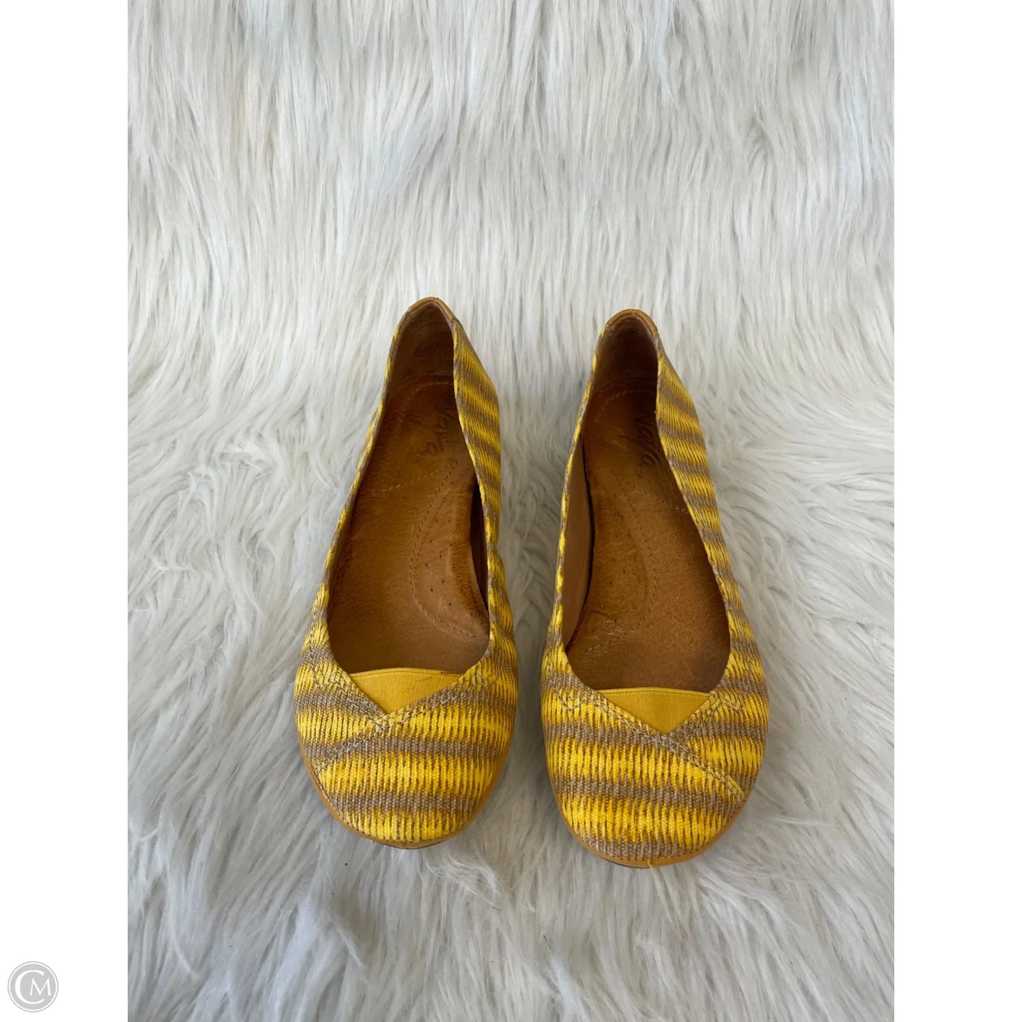 Shoes Flats By Clothes Mentor In Brown & Yellow, Size: 7