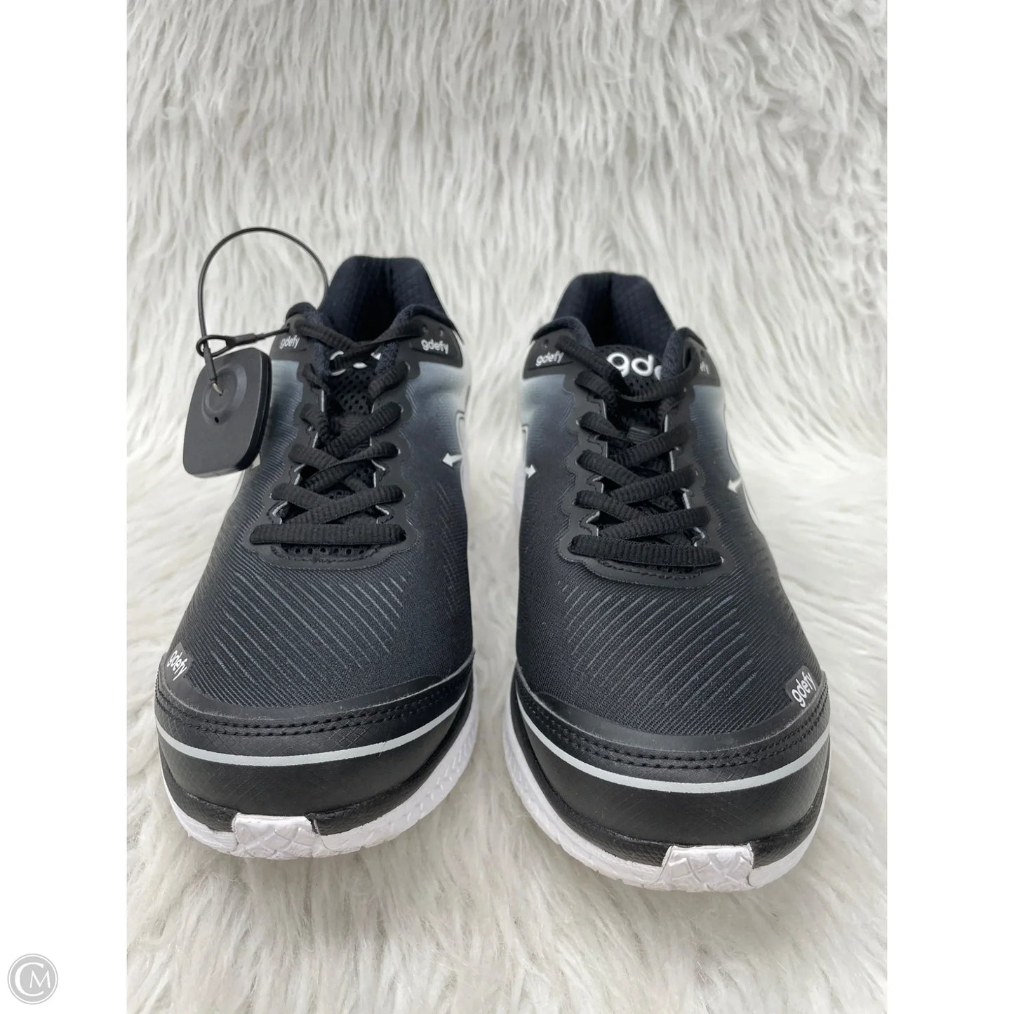 Shoes Athletic By Cmb In Black & White, Size: 8