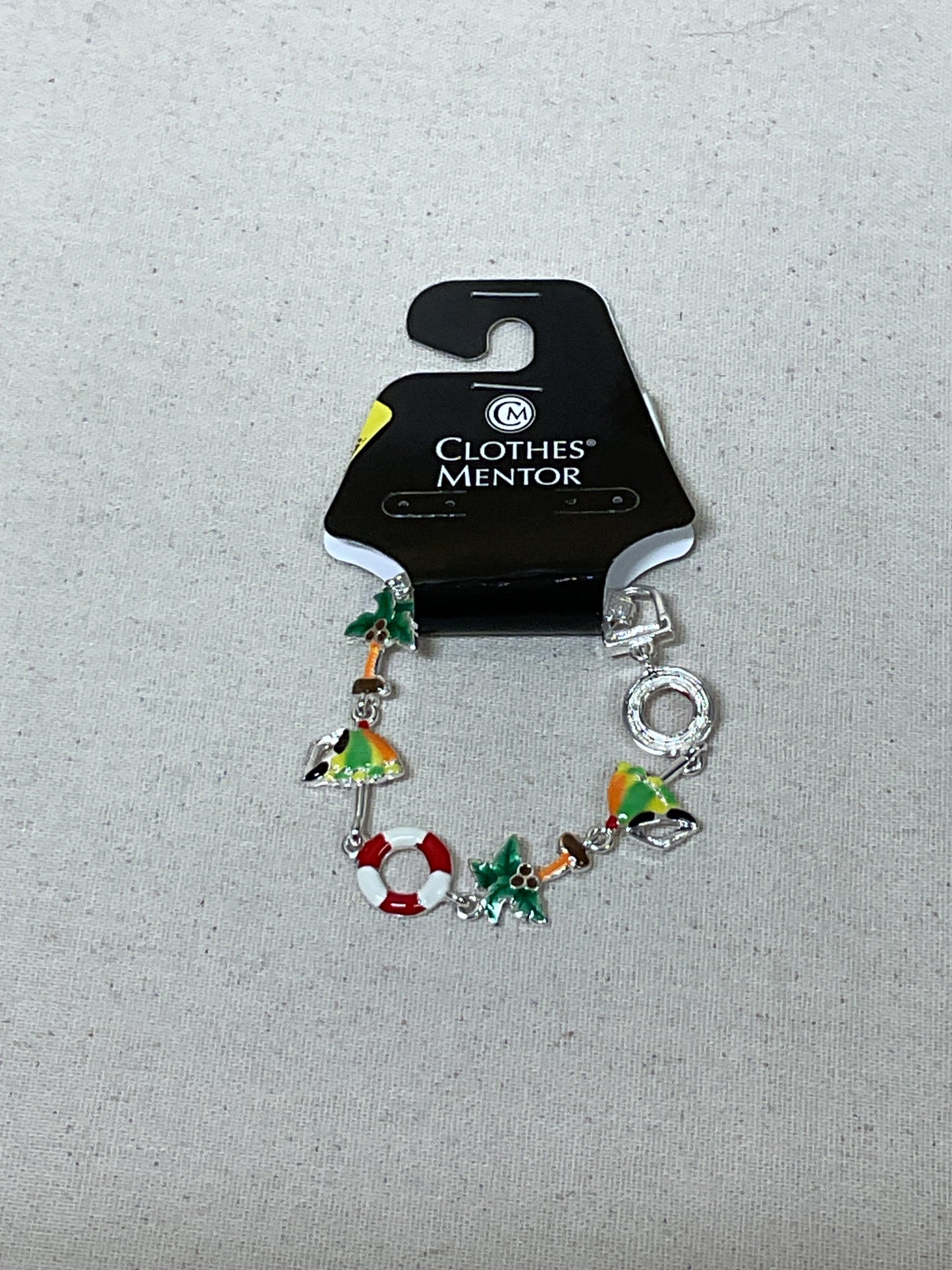Bracelet Charm By Clothes Mentor In Tropical Print