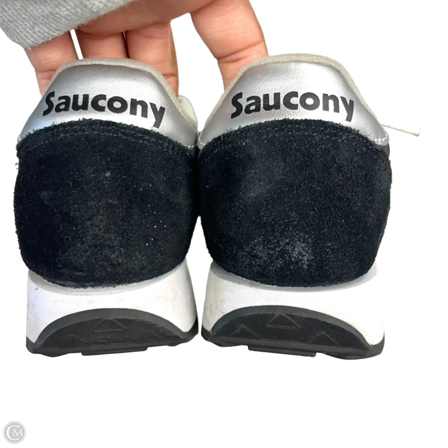 Shoes Sneakers By Saucony In Black, Size: 7