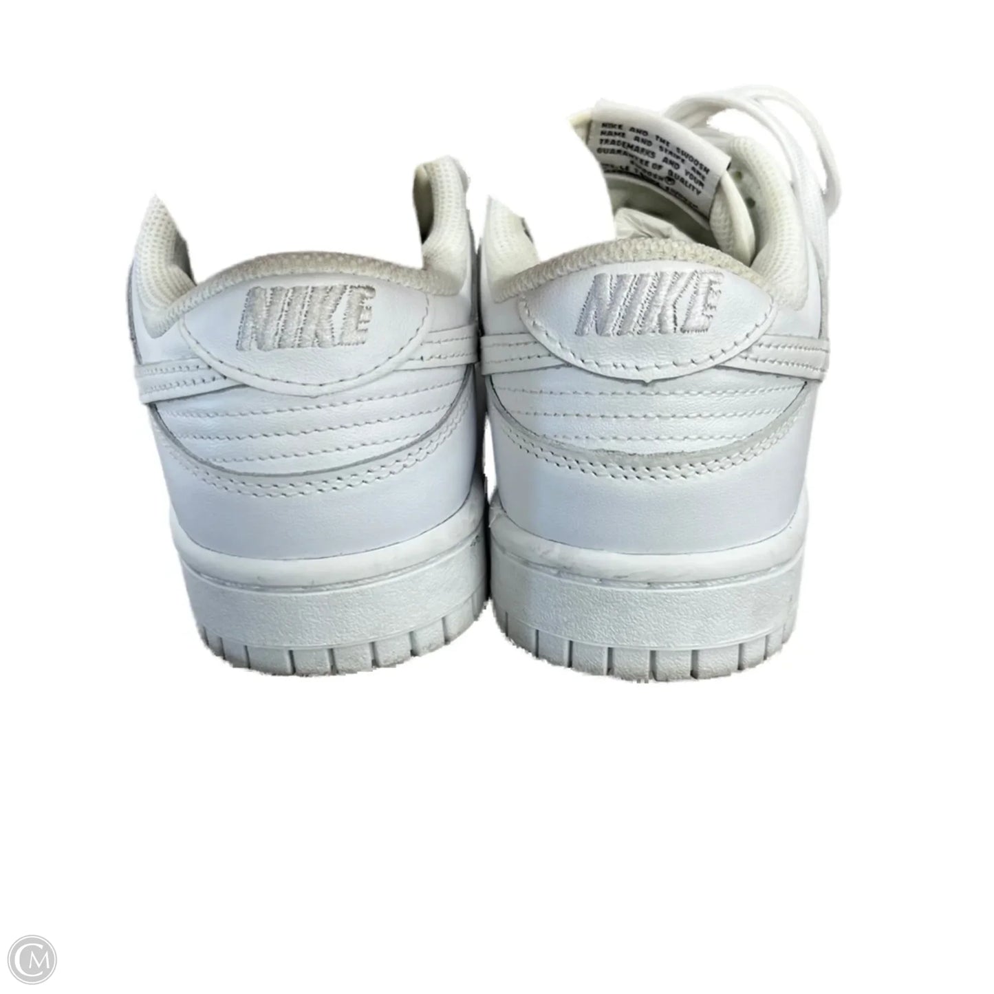 Shoes Sneakers By Nike In White, Size: 6.5