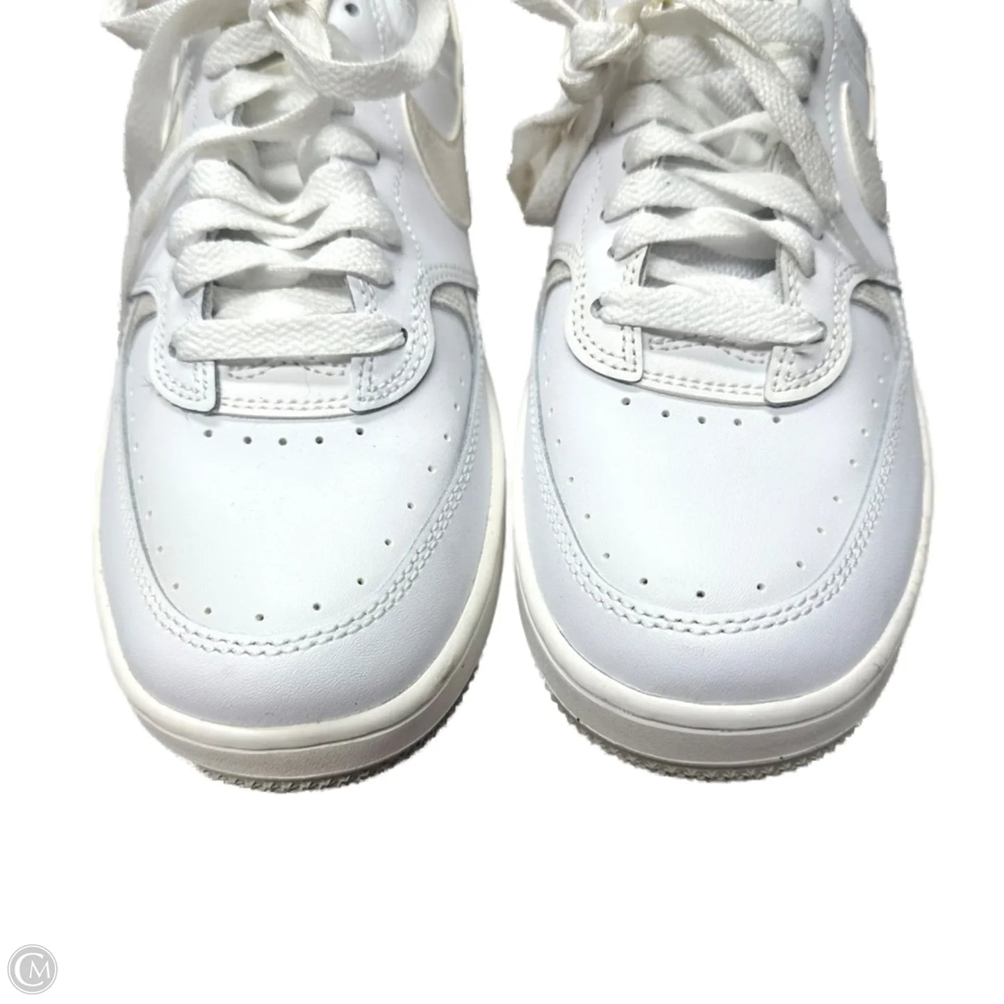 Shoes Sneakers By Nike In Cream & White, Size: 7.5