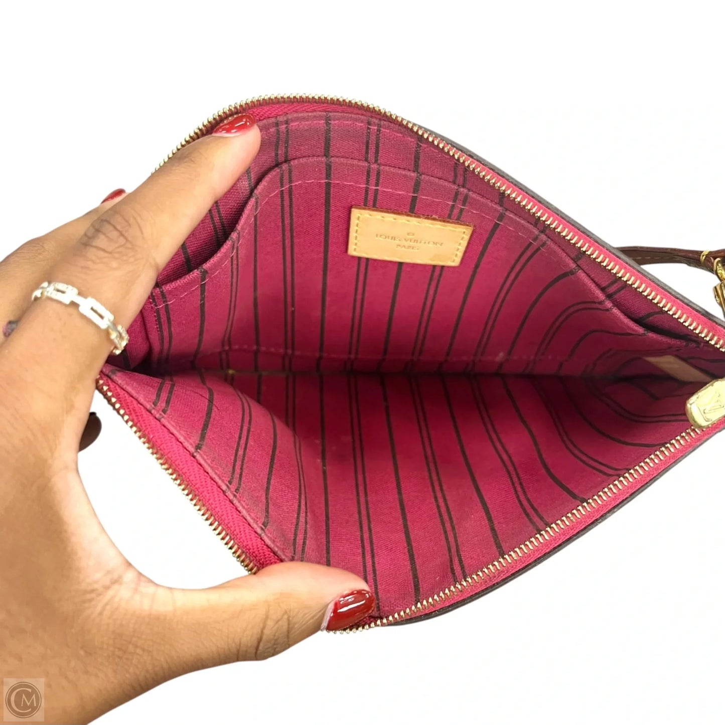 Wristlet Luxury Designer By Louis Vuitton, Size: Medium