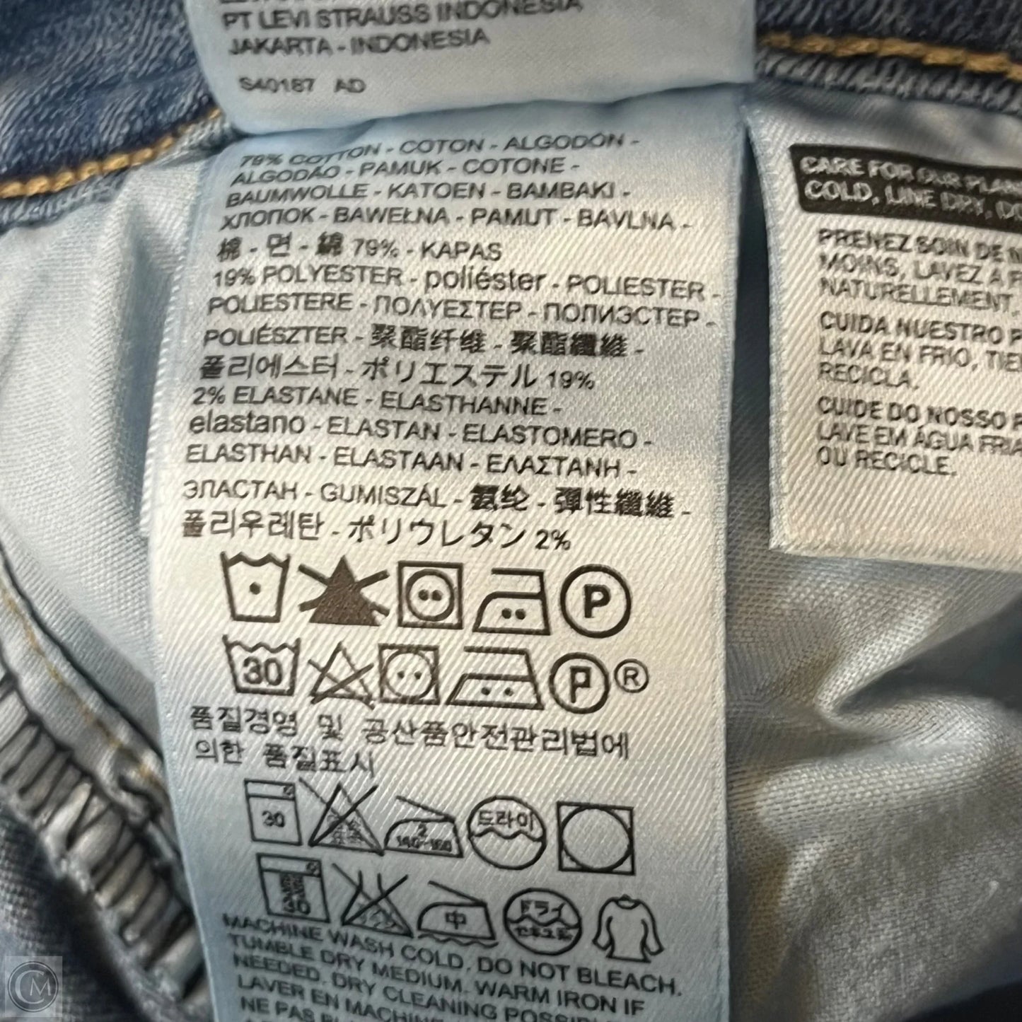 Jeans Boot Cut By Levis In Blue Denim, Size: 4