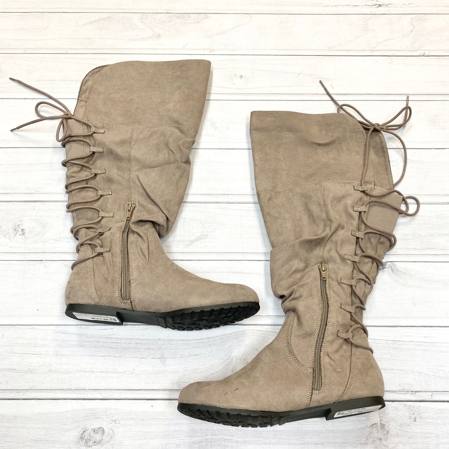 Boots Knee Flats By Cloudwalkers Size: 8