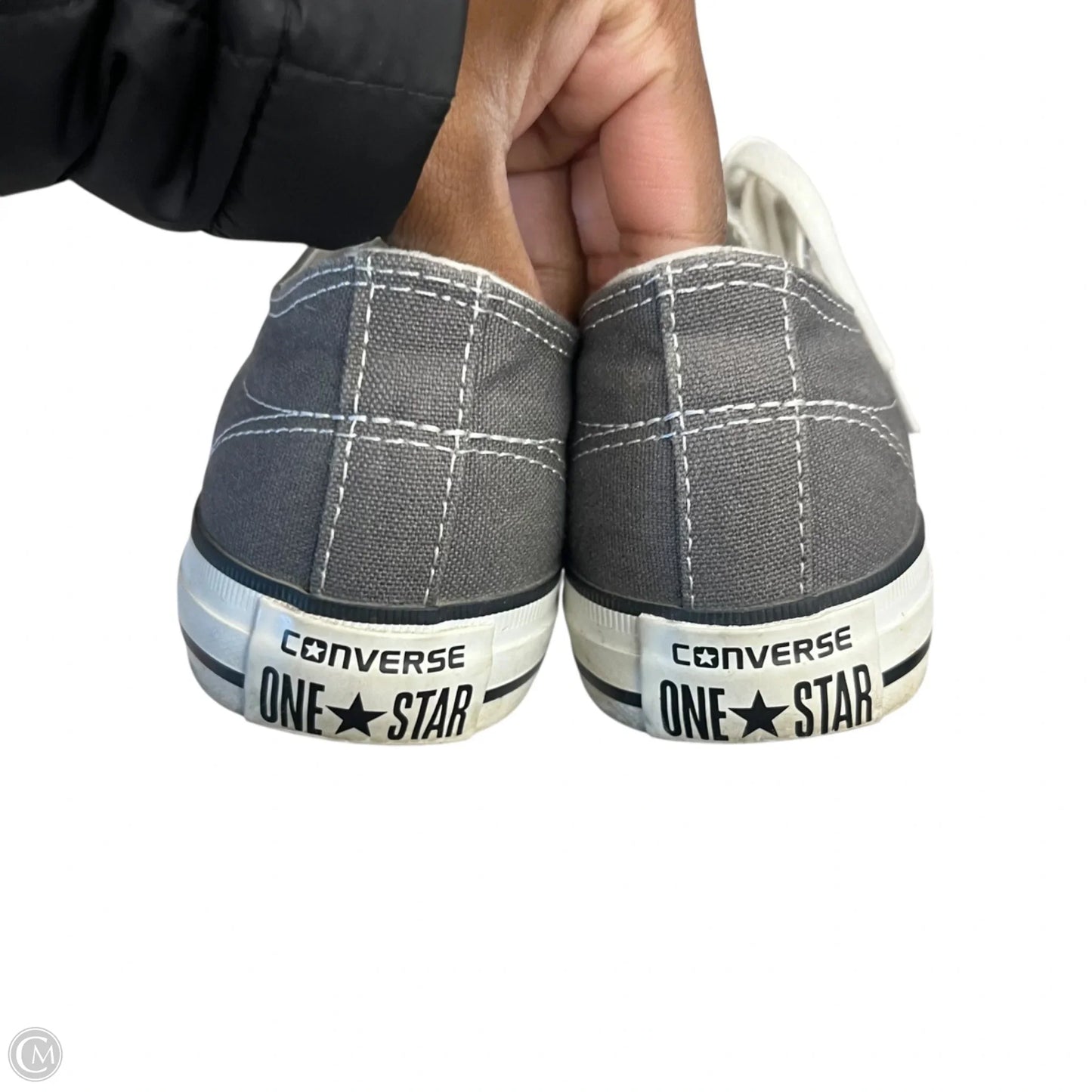 Shoes Sneakers By Converse In Grey & White, Size: 8.5