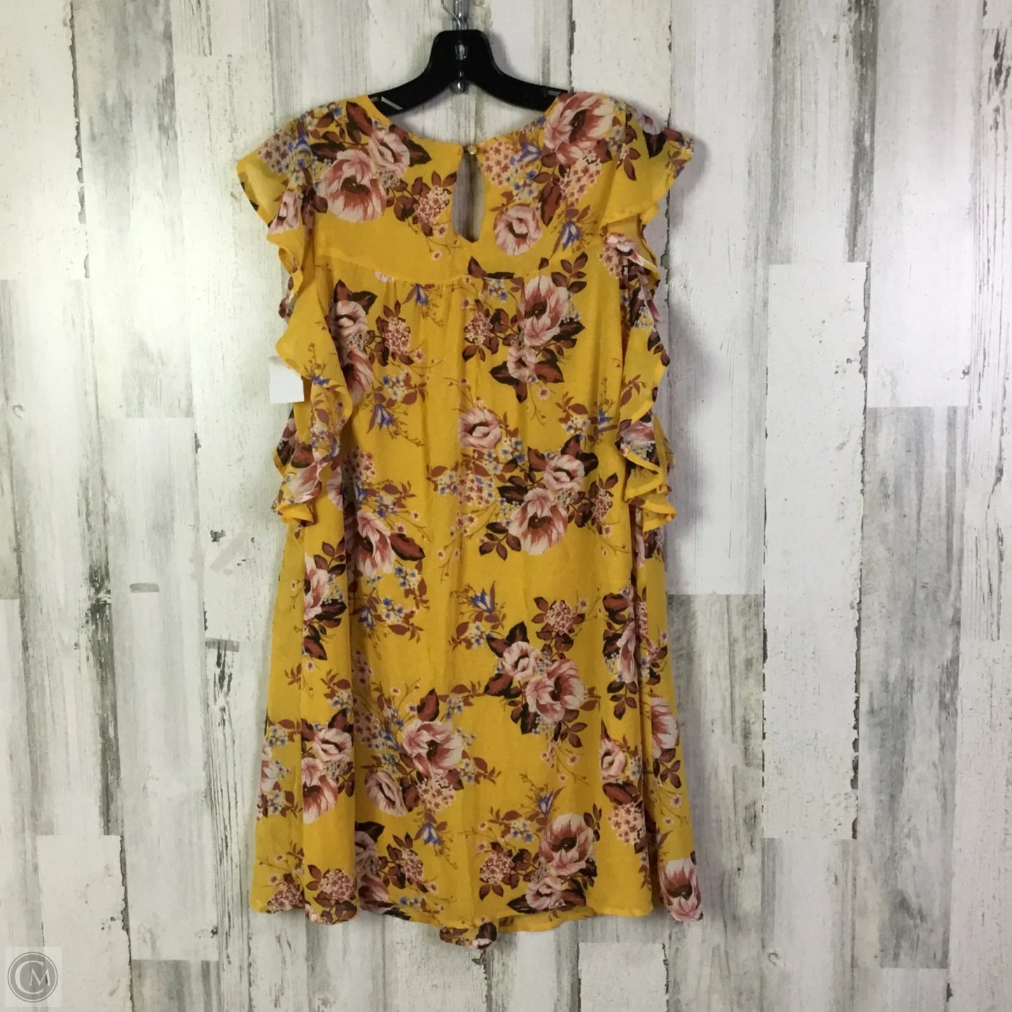 Dress Casual Short By Auw In Yellow, Size: S