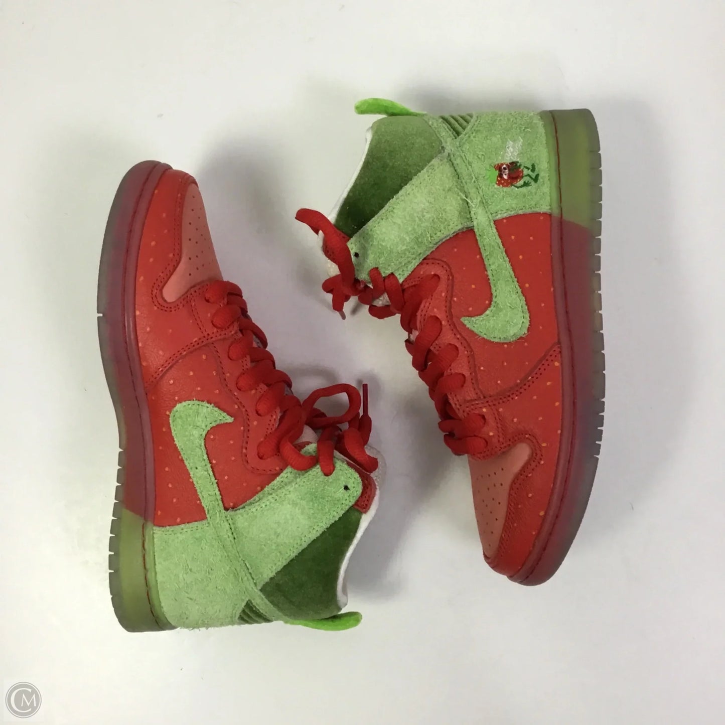 Shoes Sneakers By Nike In Green & Red, Size: 8.5