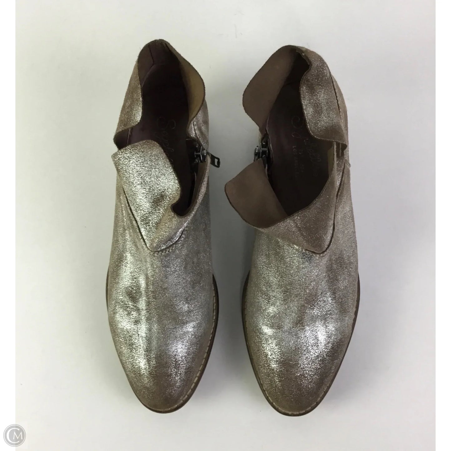 Boots Ankle Flats By Seychelles In Silver, Size: 6.5