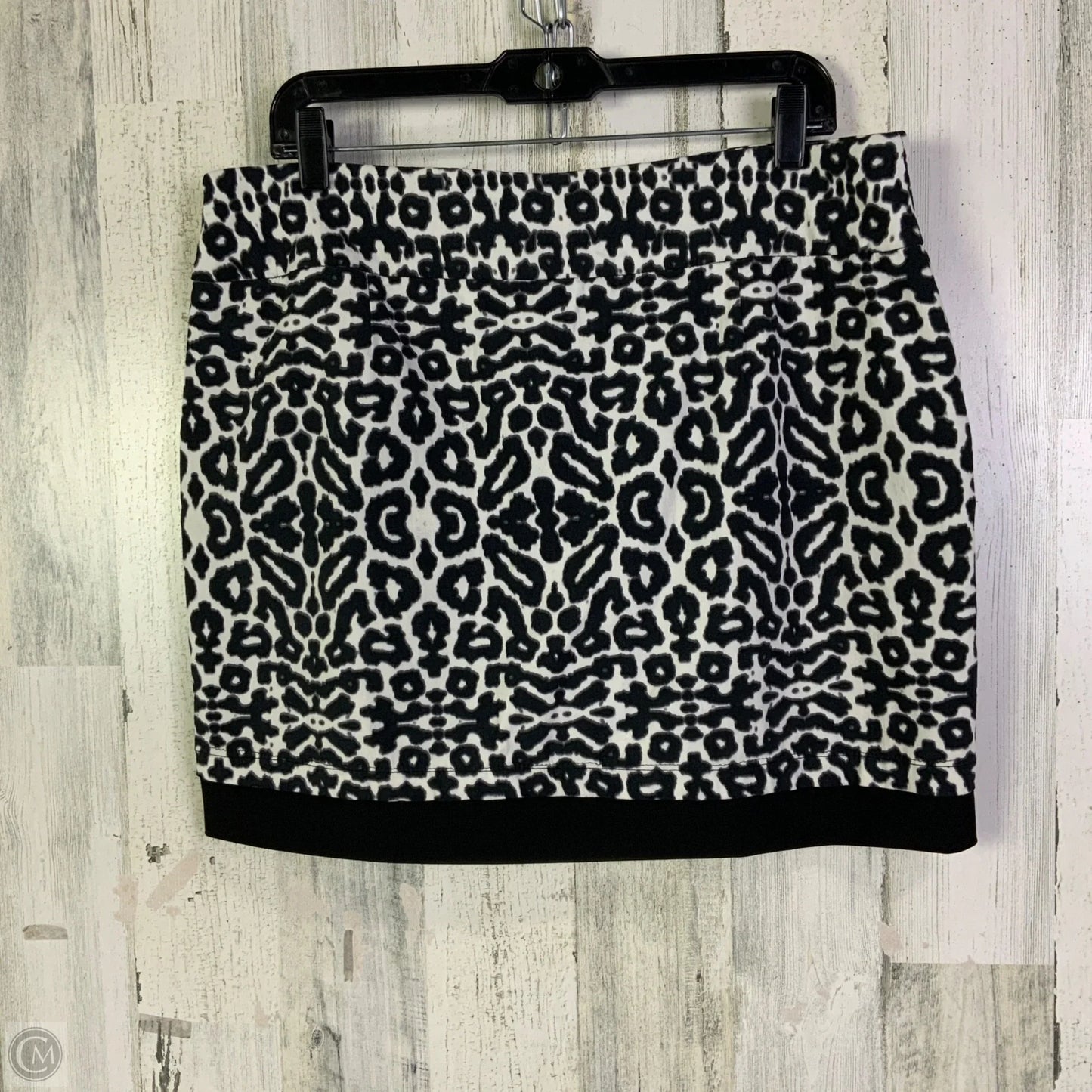 Skort By Attyre In Black & White, Size: 14