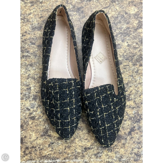 Shoes Flats By Cmf In Black & Gold, Size: 9.5