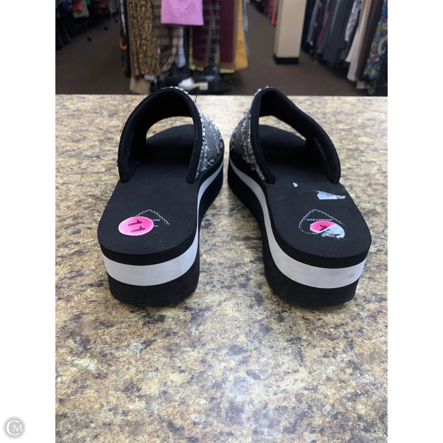 Shoes Flats By Rocket Dogs In Black, Size: 11