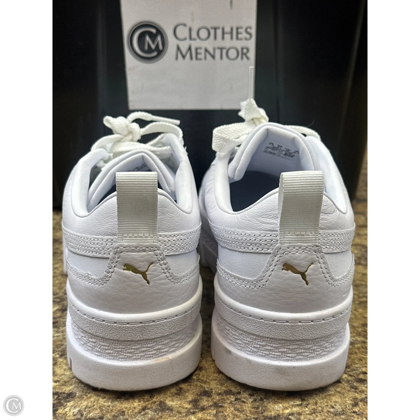 Shoes Athletic By Puma In White, Size: 10