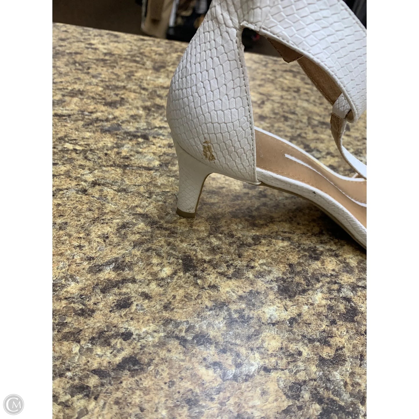 Shoes Heels Kitten By New Directions In White, Size: 9.5
