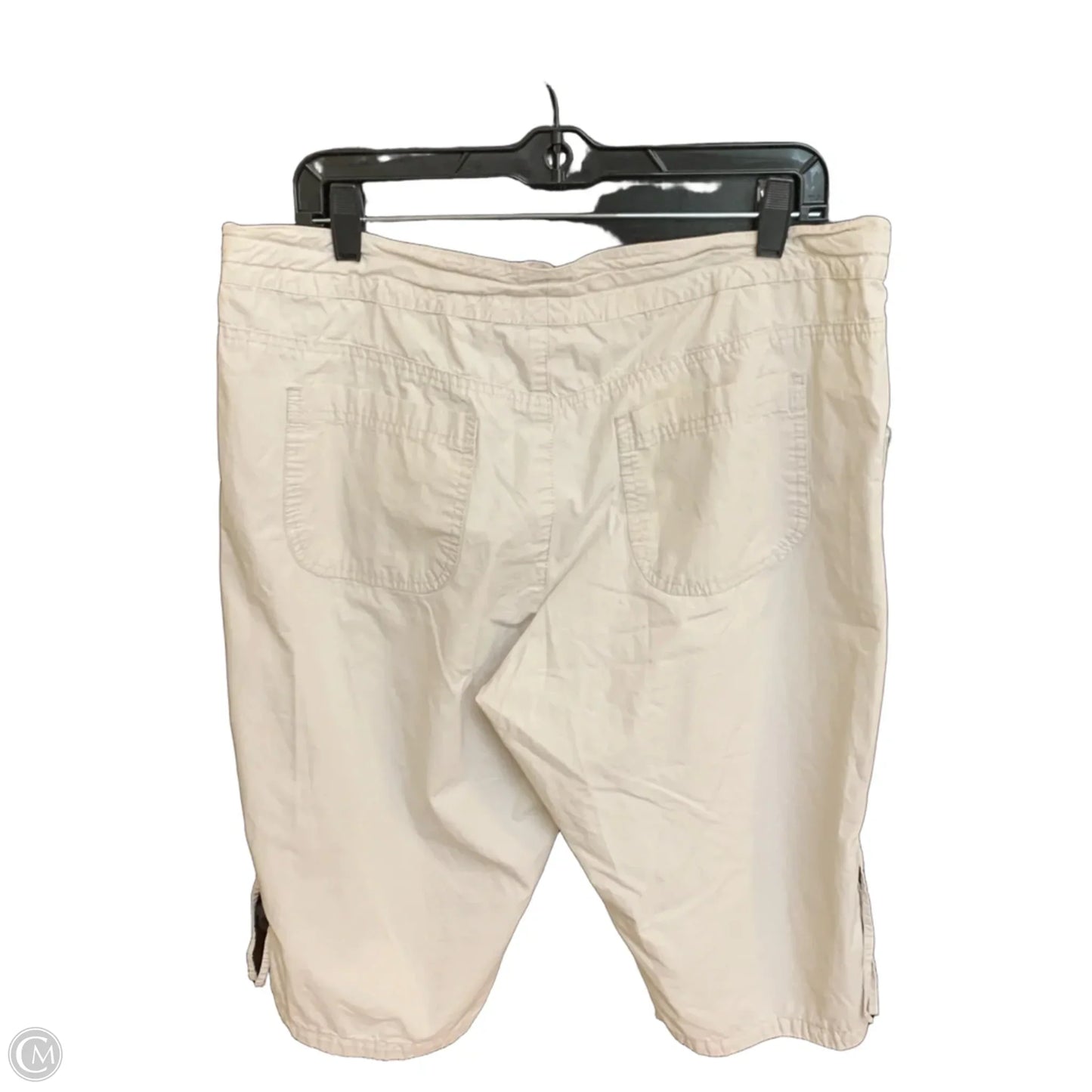 Shorts By Gloria Vanderbilt In Beige, Size: 12