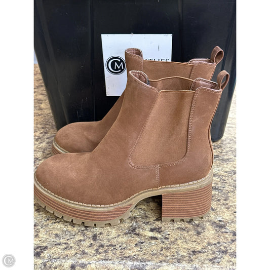 Boots Ankle Flats By Torrid In Brown, Size: 7.5