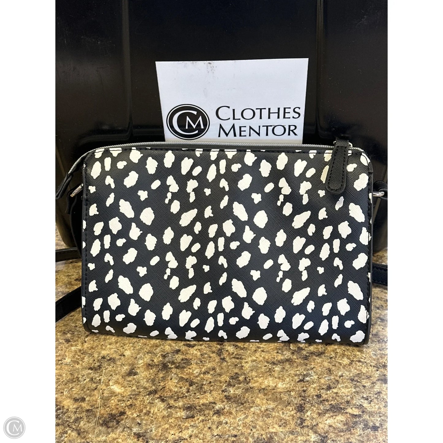 Crossbody By Kenneth Cole Reaction, Size: Small