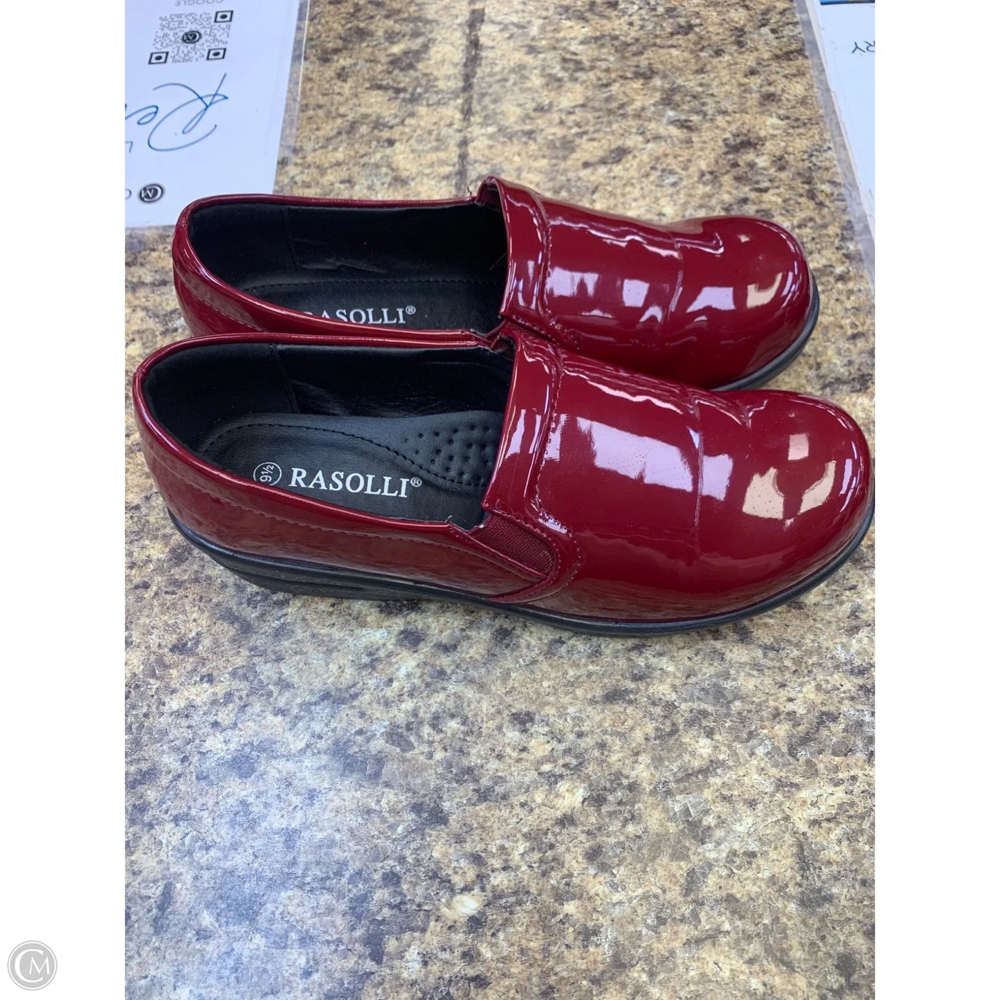 Shoes Flats By Cmf In Maroon, Size: 9.5