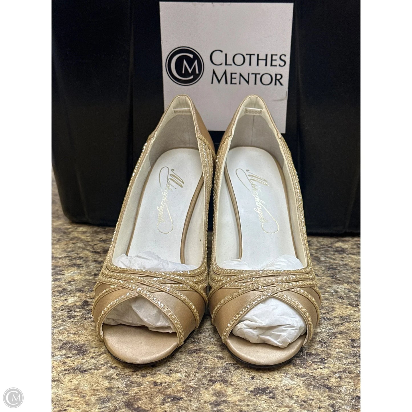 Shoes Heels Kitten By Cmf In Gold, Size: 7