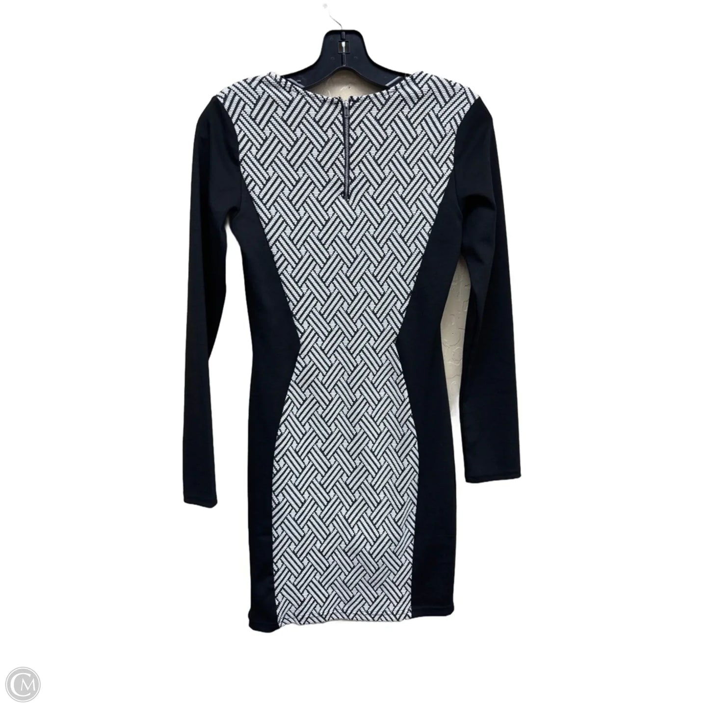 Dress Casual Midi By Divided In Black & White, Size: 6