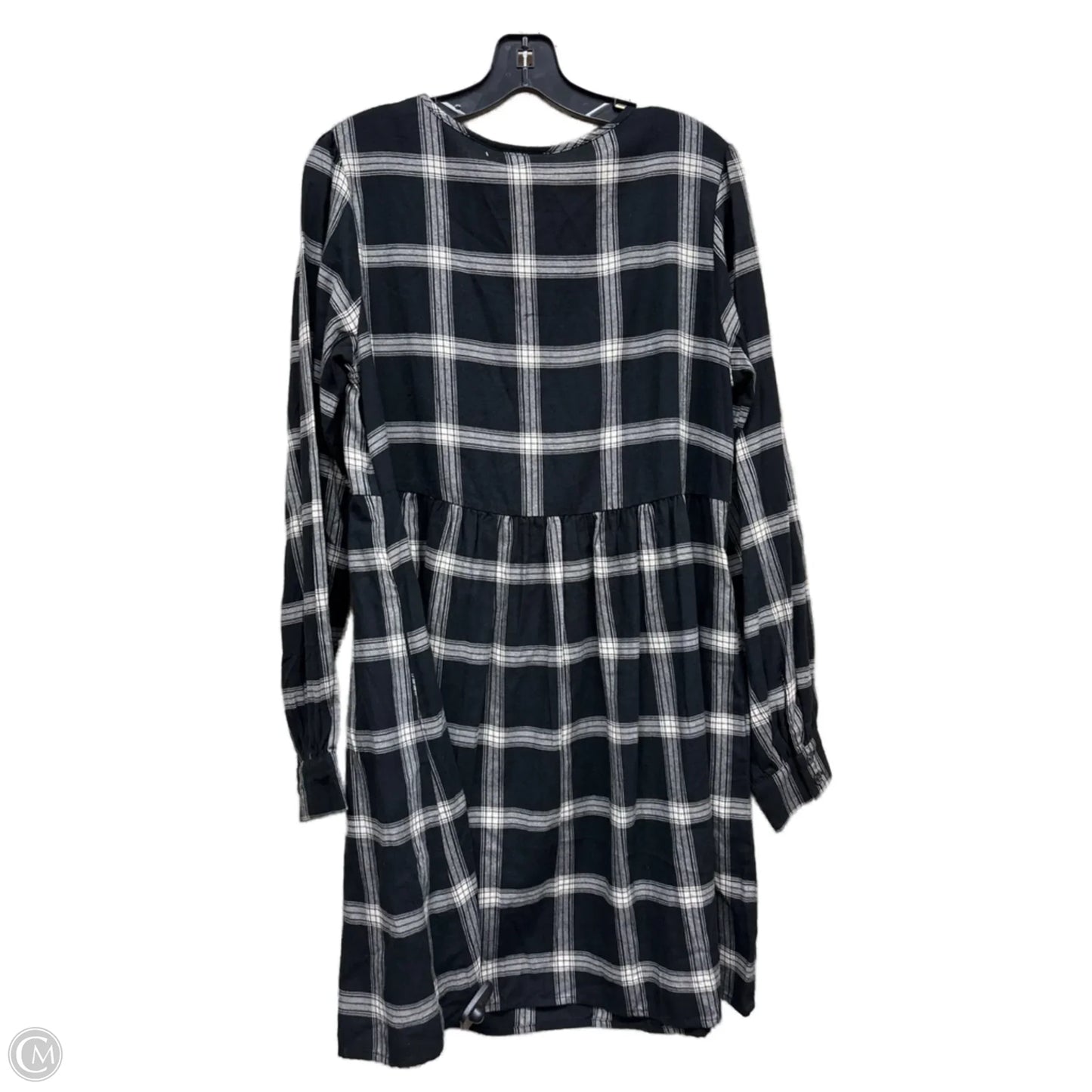 Dress Casual Short By Knox Rose In Plaid Pattern, Size: M