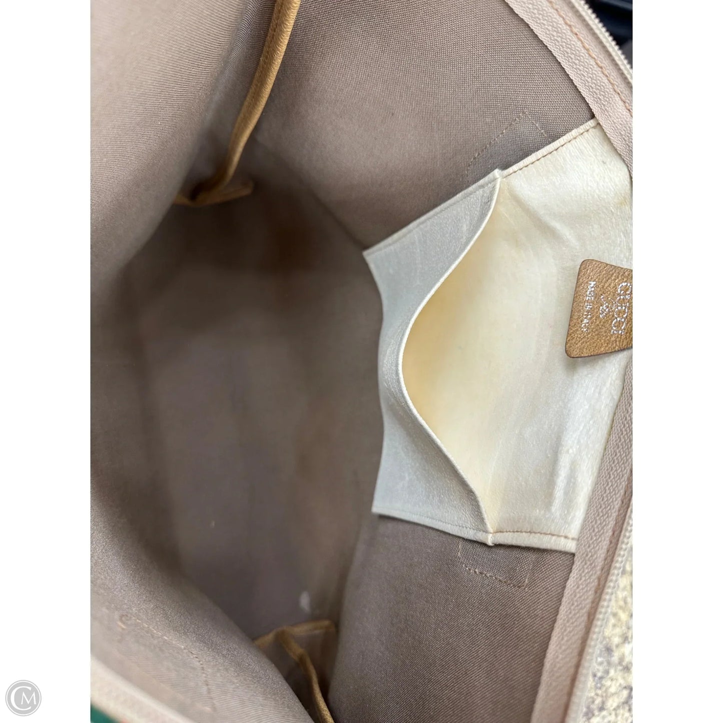 Handbag Luxury Designer By Gucci, Size: Medium