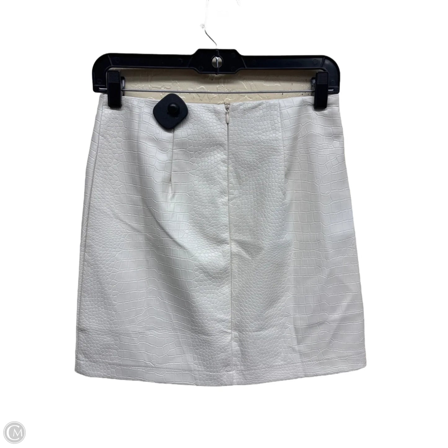 Skirt Mini & Short By Blue Rain In White, Size: S