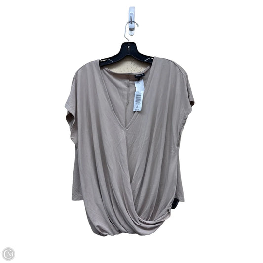 Top Short Sleeve By Torrid In Tan, Size: 2x