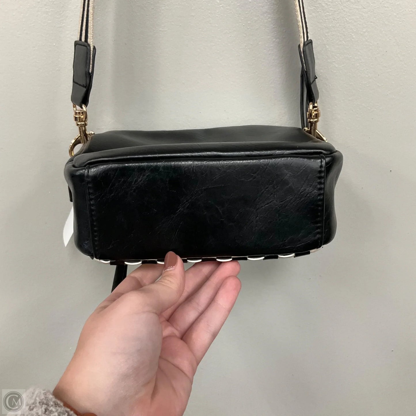 Crossbody By Universal Thread, Size: Small