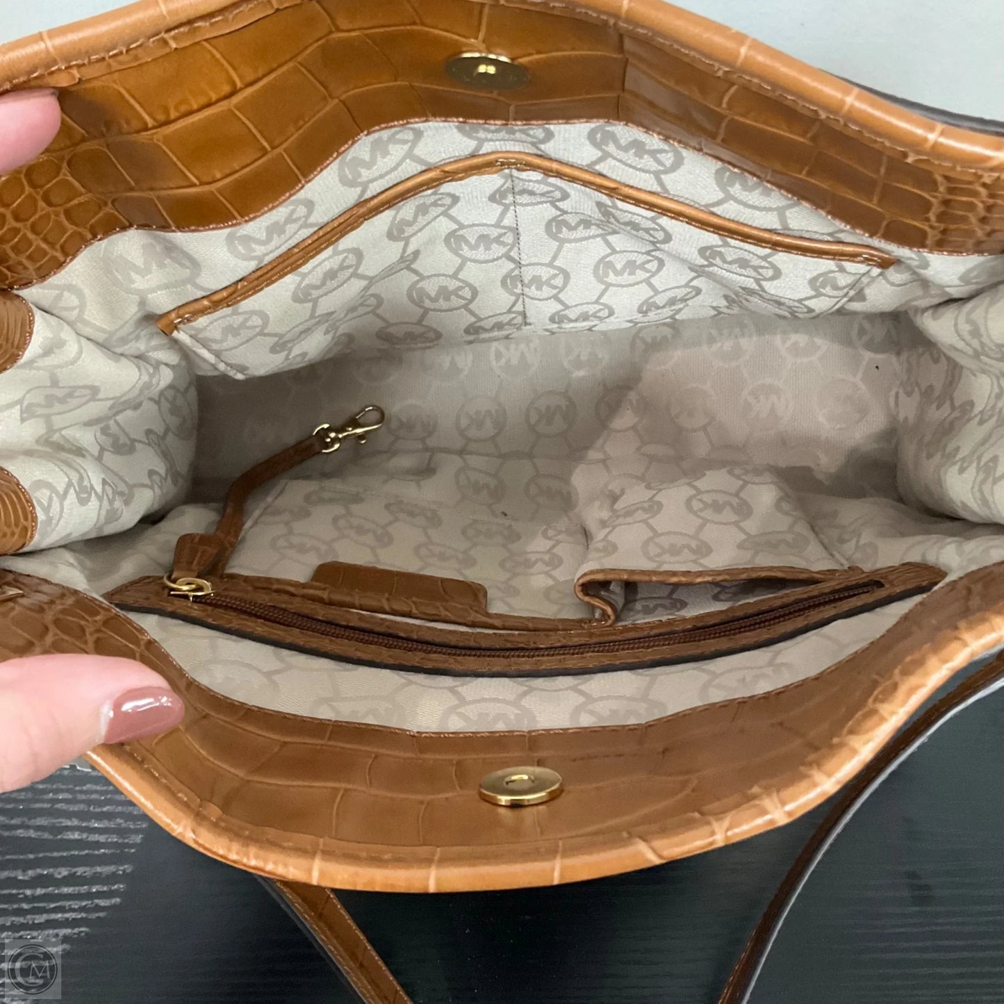 Crossbody Designer By Michael Kors, Size: Large