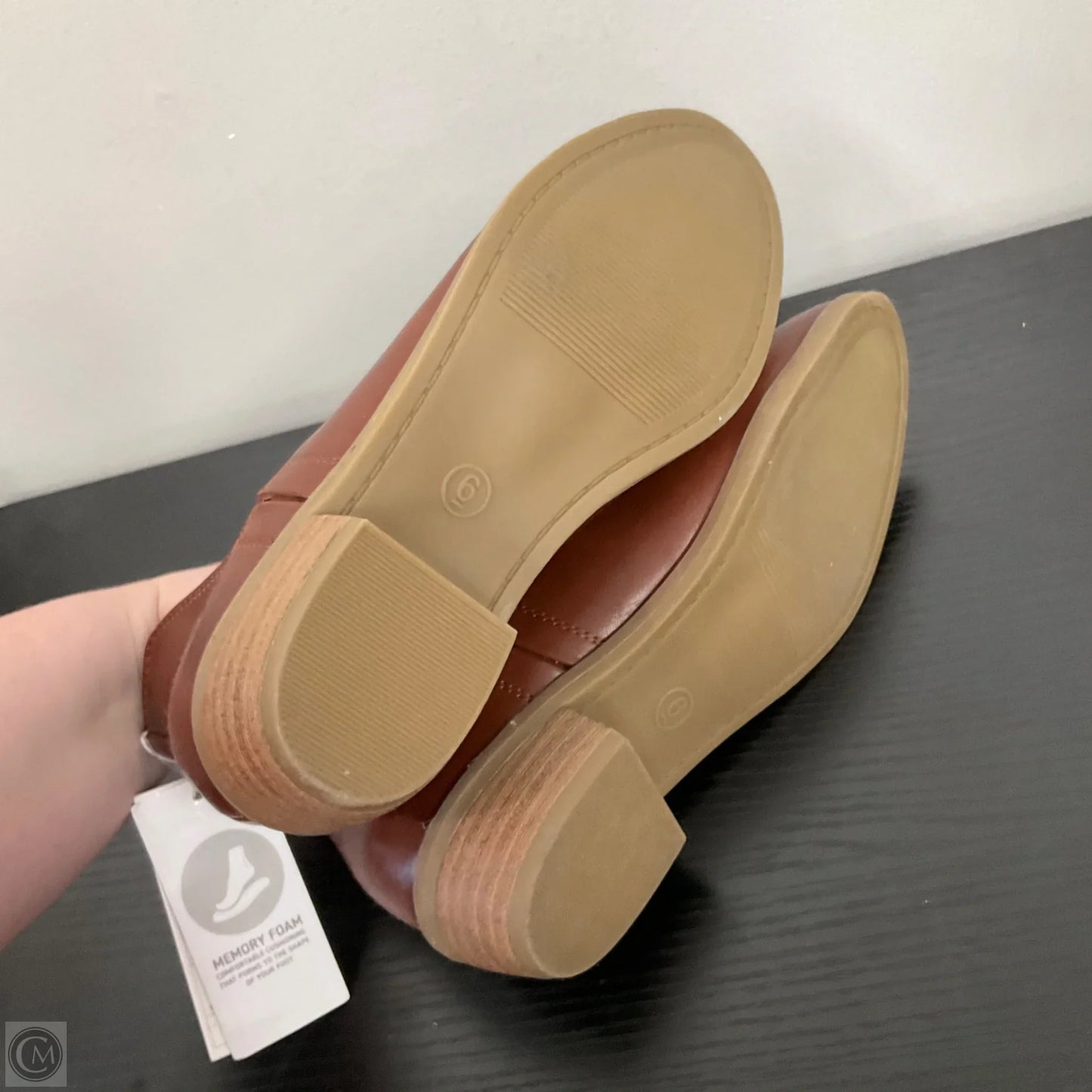 Boots Ankle Flats By Universal Thread In Brown, Size: 6