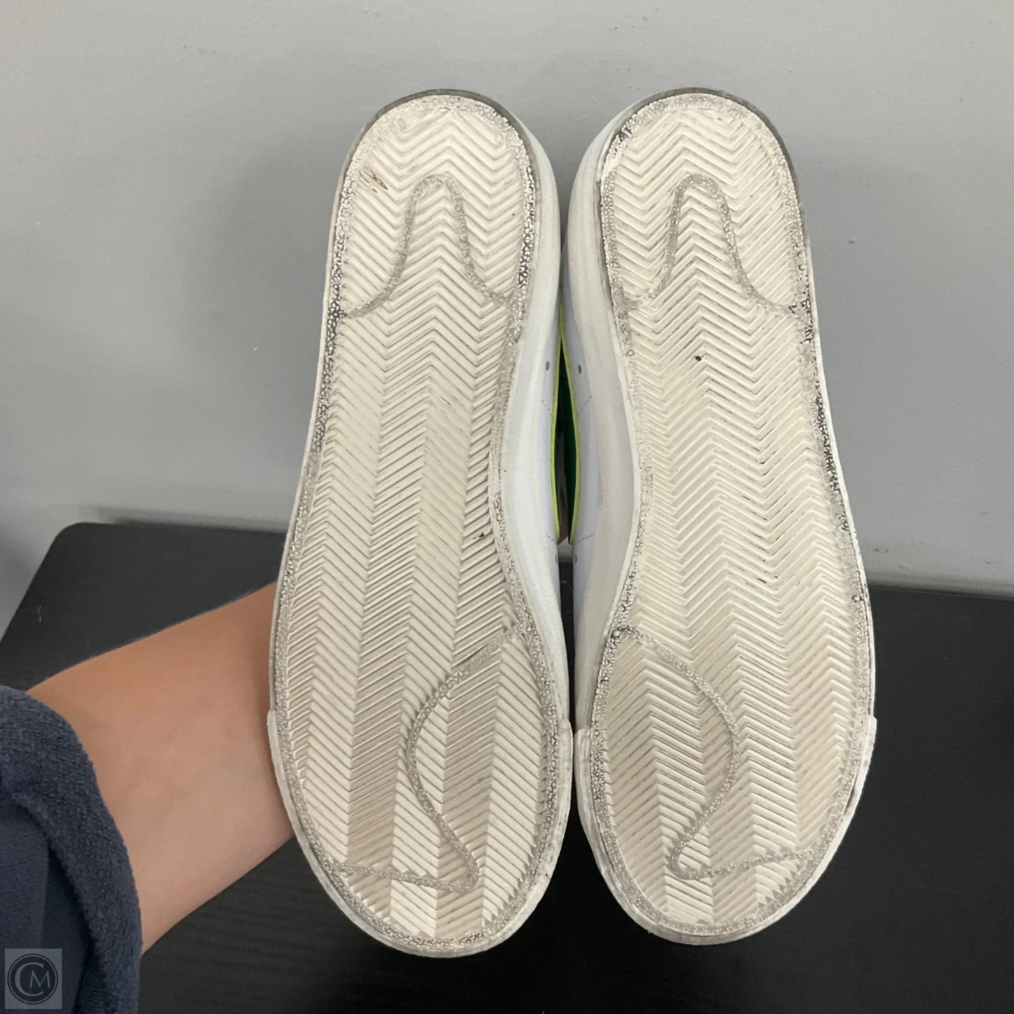 Shoes Athletic By Nike In White, Size: 10