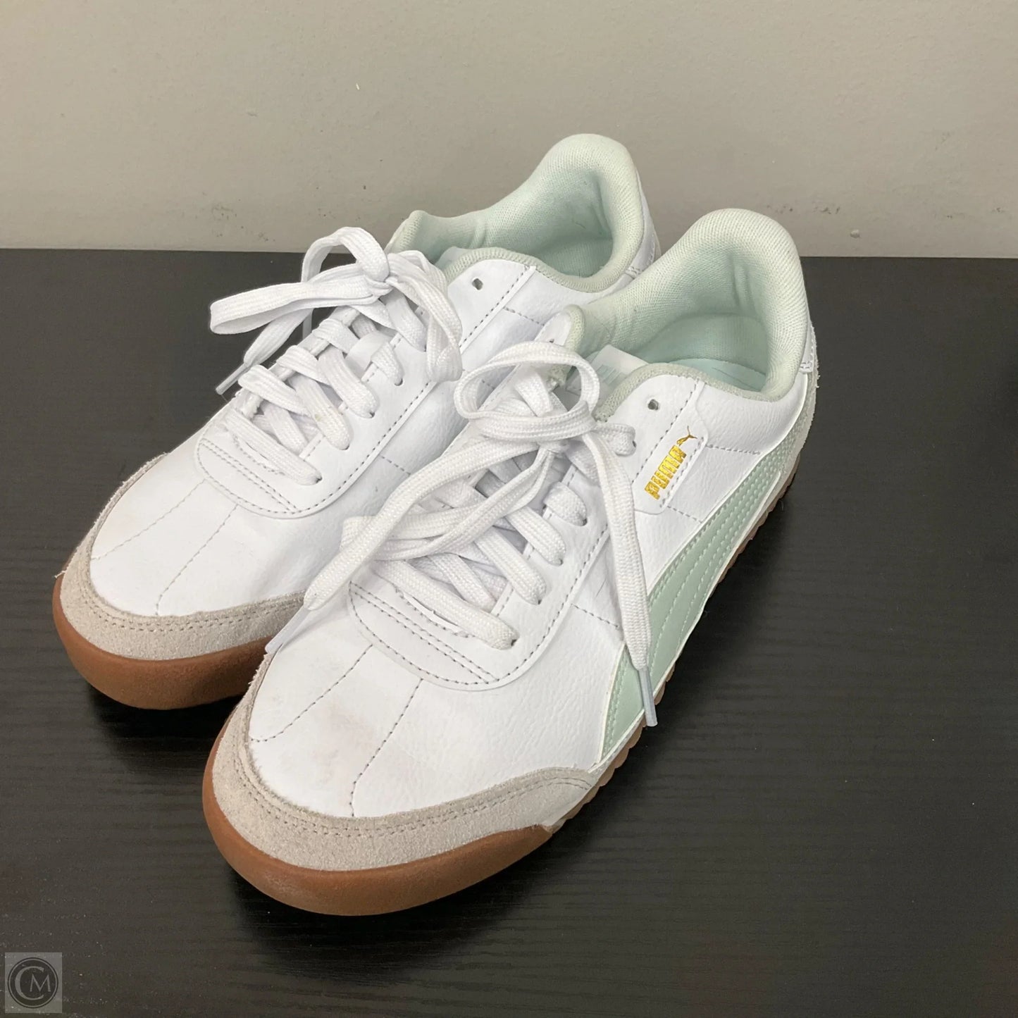 Shoes Sneakers By Puma In White, Size: 8.5