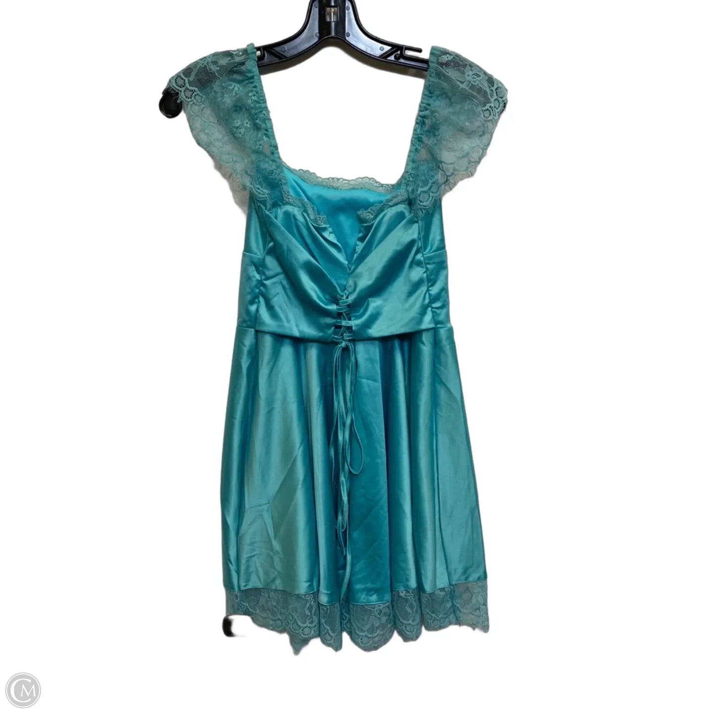 Dress Casual Short By Clothes Mentor In Green, Size: Xs