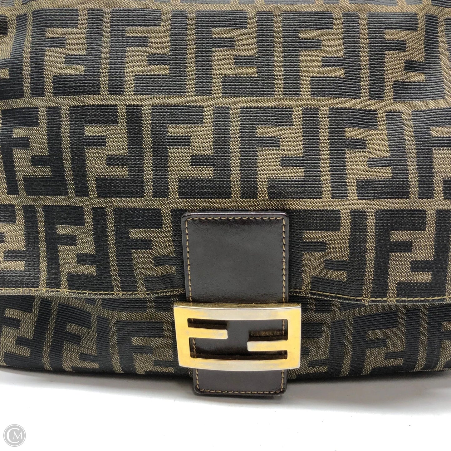 Handbag Luxury Designer By Fendi, Size: Medium